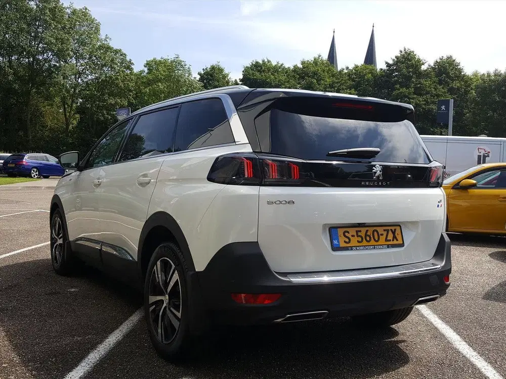 Peugeot 5008 GT 1.2-PT-130pk (VOL)AUTOMAAT uit 2021, foto 5