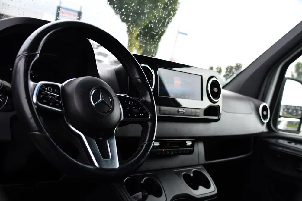 Mercedes-Benz Sprinter 319 V6 3.0 CDI L2H1 RWD AMG Edition C uit 2019, foto 2