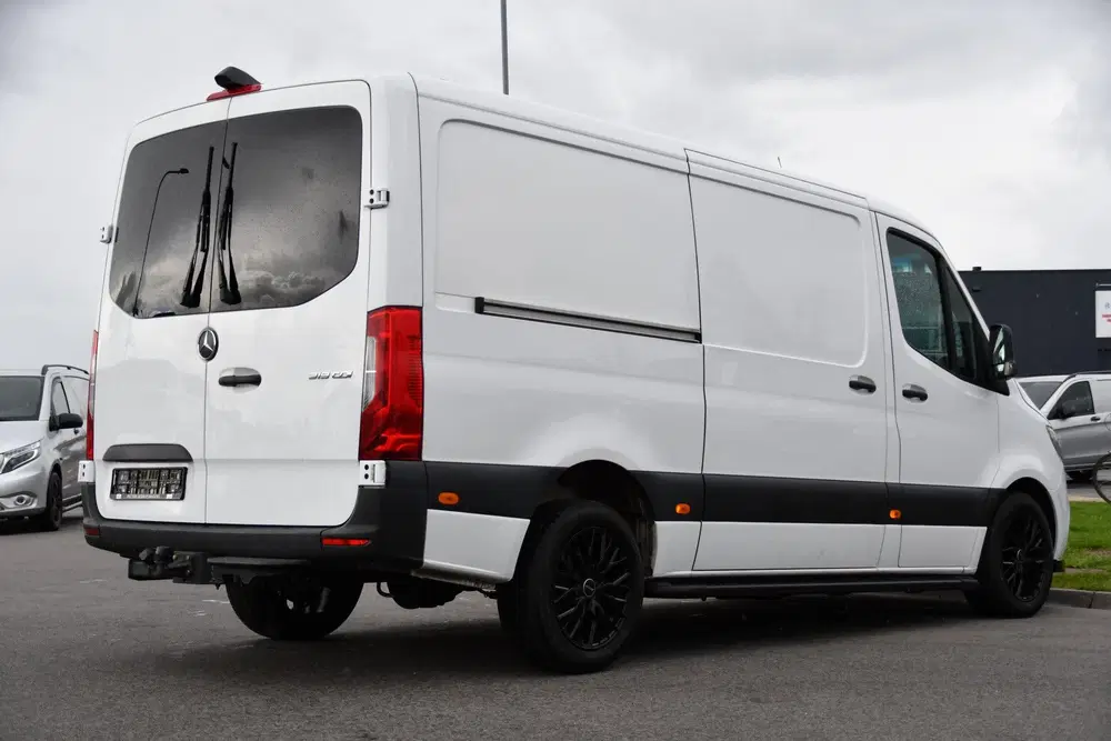 Mercedes-Benz Sprinter 319 V6 3.0 CDI L2H1 RWD AMG Edition C uit 2019, foto 6