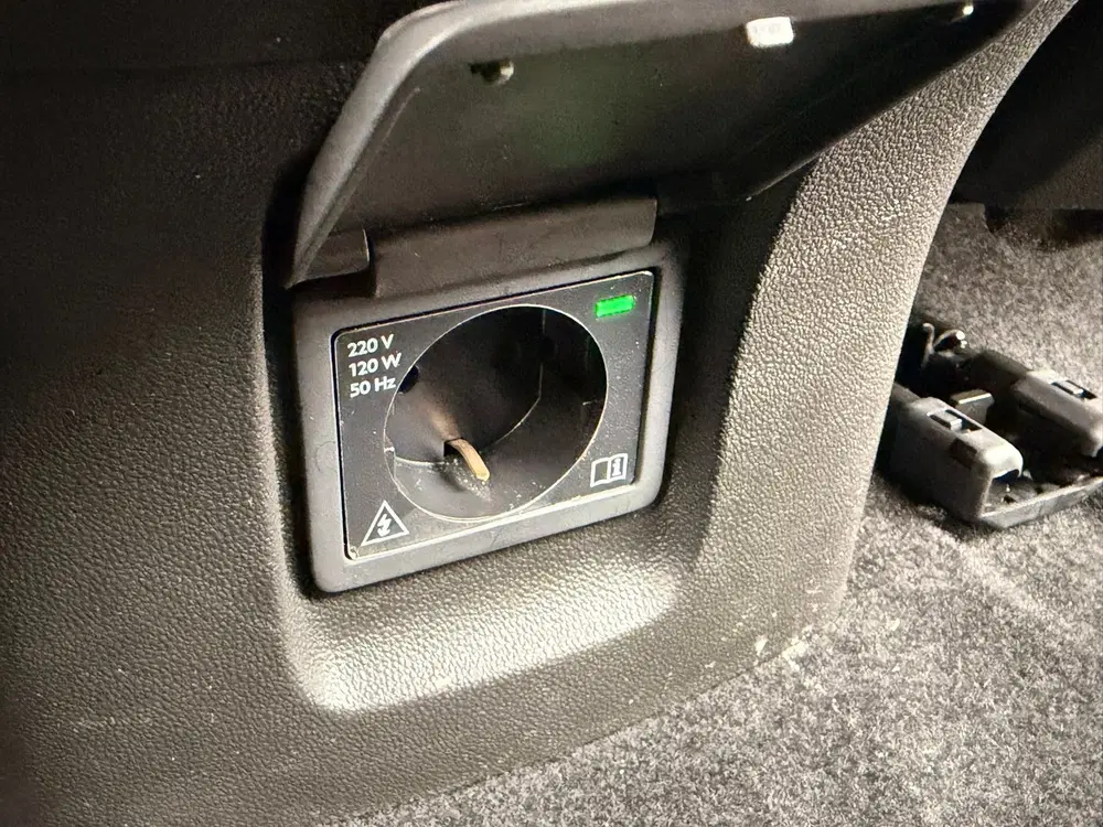 Opel Grandland 1.6T Hybrid Ultimate SOH95% Trekh 360 Virt uit 2021, foto 15