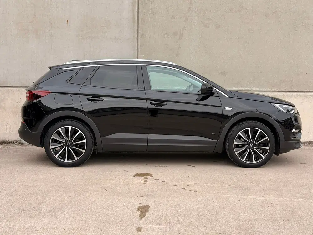 Opel Grandland 1.6T Hybrid Ultimate SOH95% Trekh 360 Virt uit 2021, foto 7