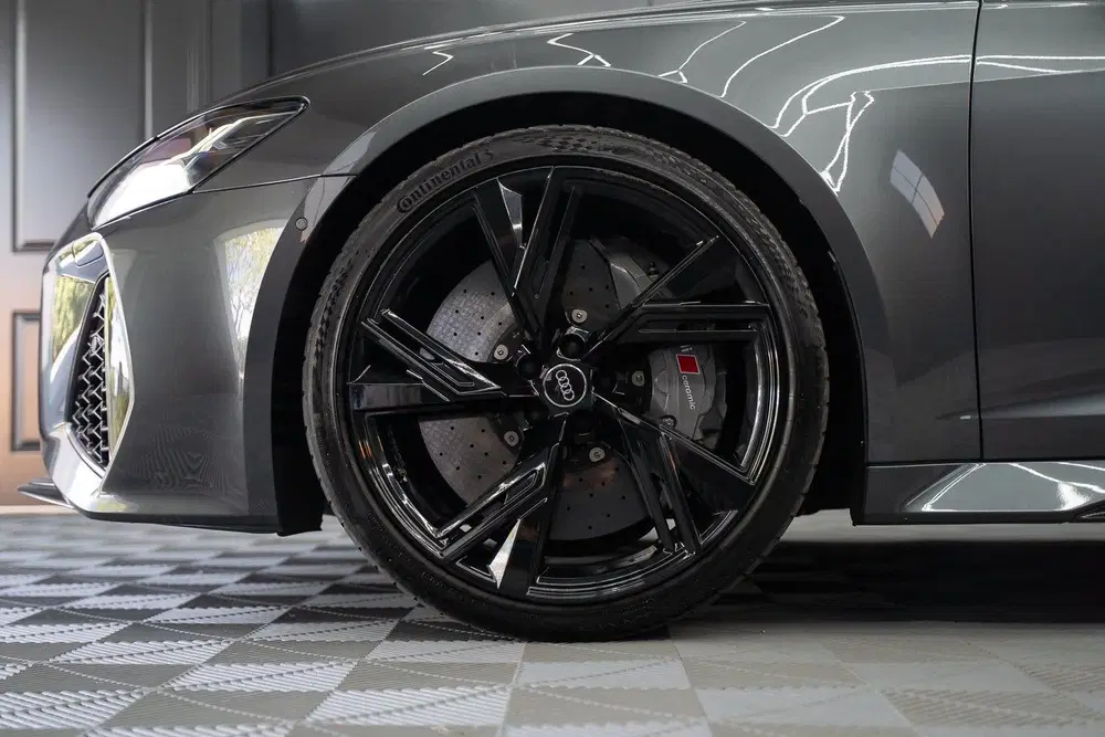 Audi A6 RS 6 TFSI quattro uit 2020, foto 10