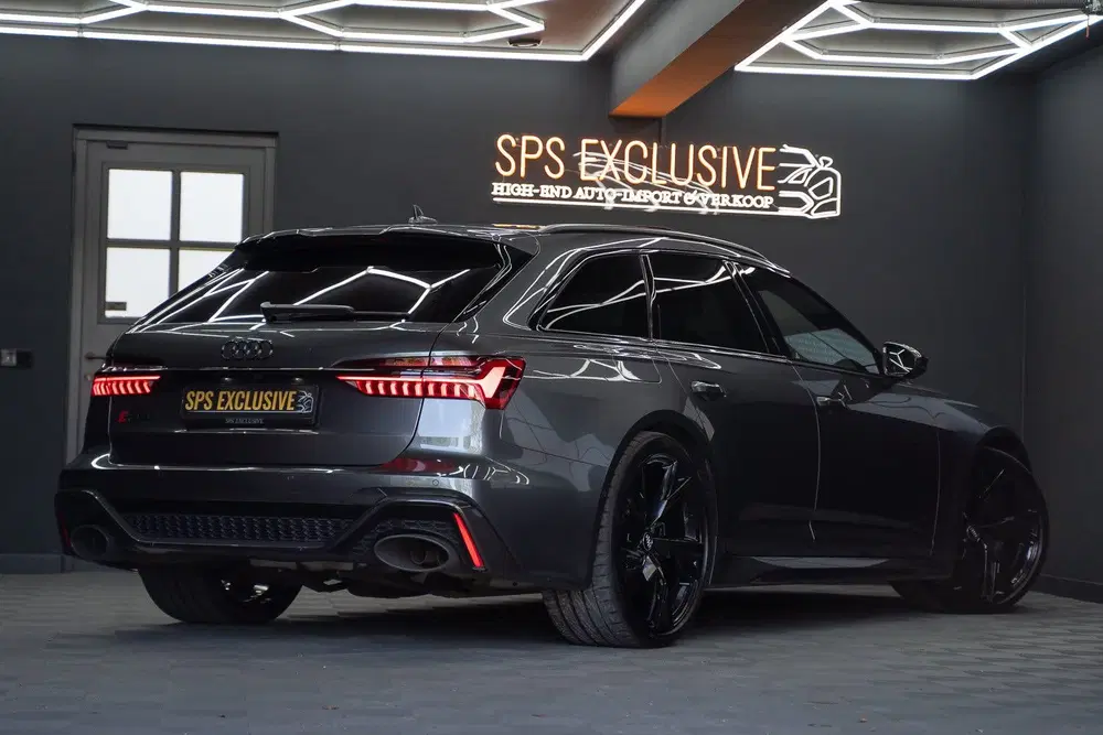 Audi A6 RS 6 TFSI quattro uit 2020, foto 13