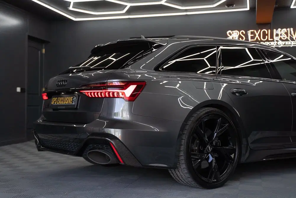 Audi A6 RS 6 TFSI quattro uit 2020, foto 15