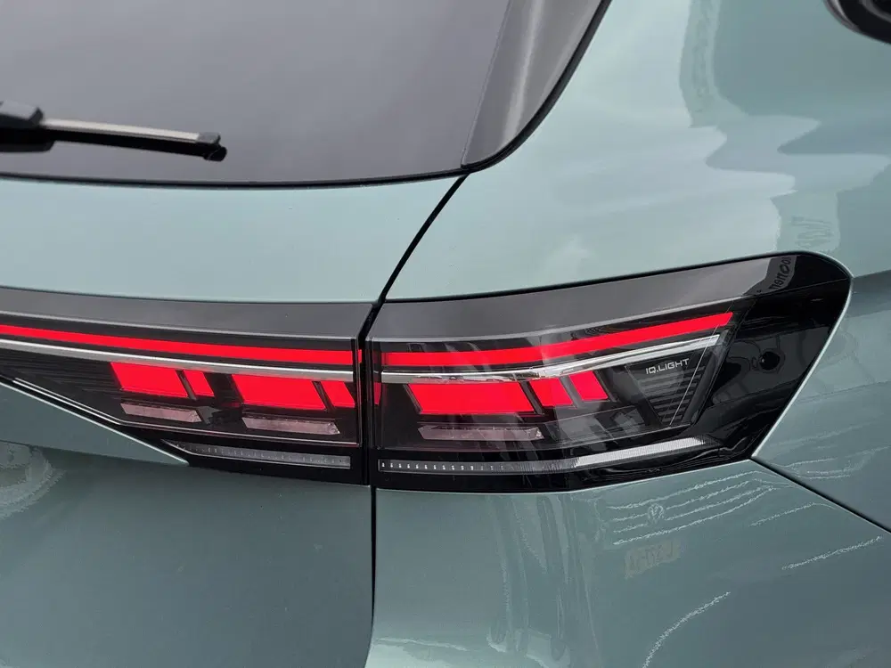 Volkswagen Passat 1.5 eHybrid R-Line Edition 272pk uit 2025, foto 10