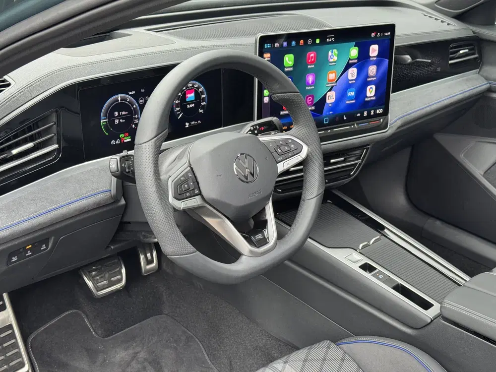 Volkswagen Passat 1.5 eHybrid R-Line Edition 272pk uit 2025, foto 2
