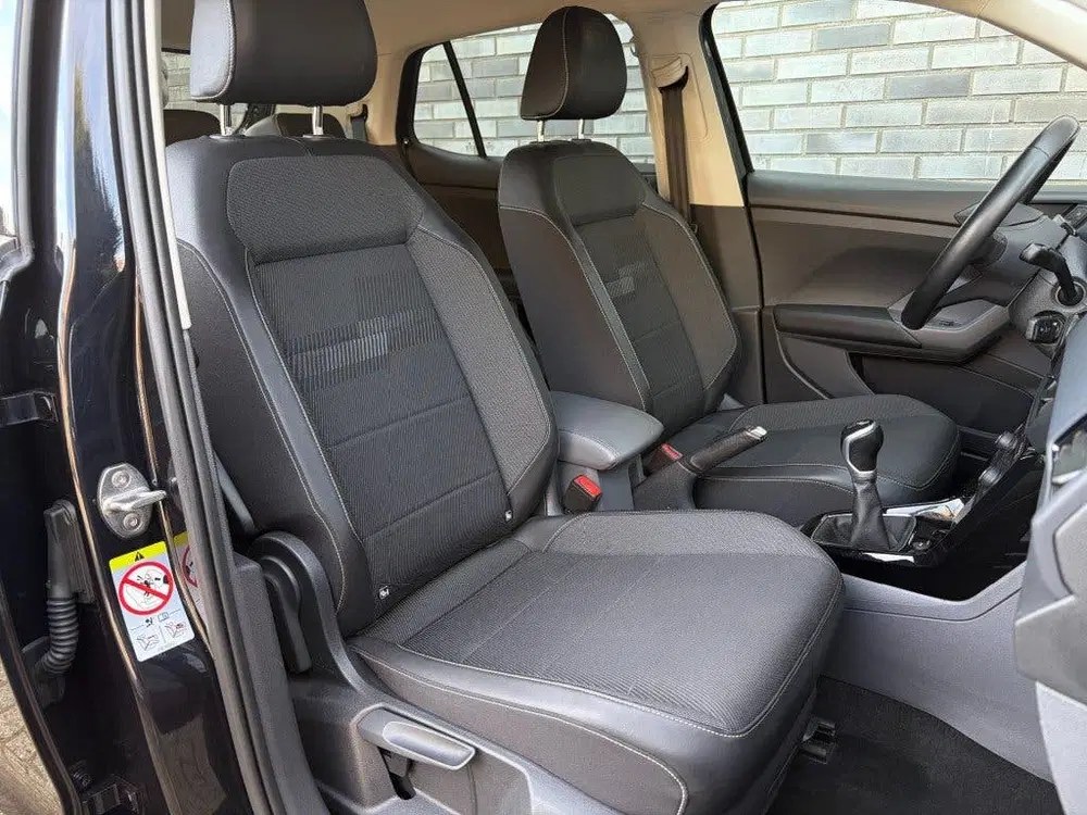 Volkswagen T-Cross 1.0 TSI LIFE 115PK NAVI uit 2019, foto 11