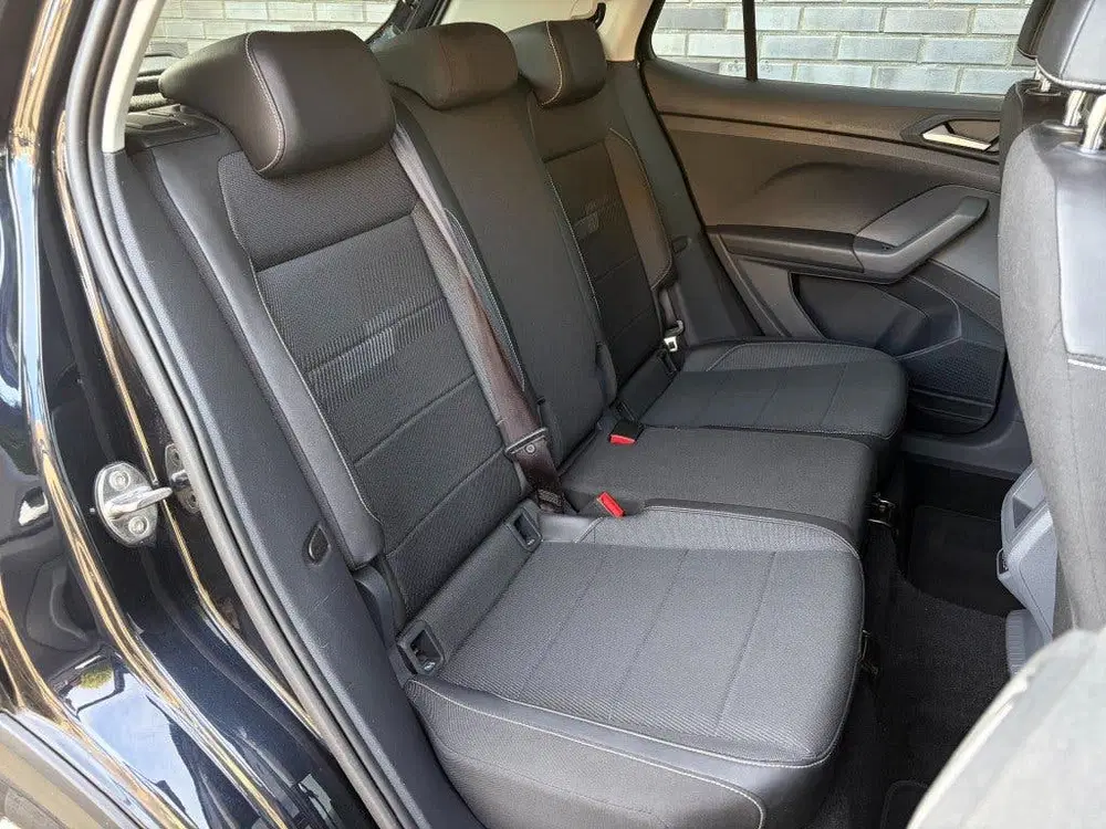 Volkswagen T-Cross 1.0 TSI LIFE 115PK NAVI uit 2019, foto 13