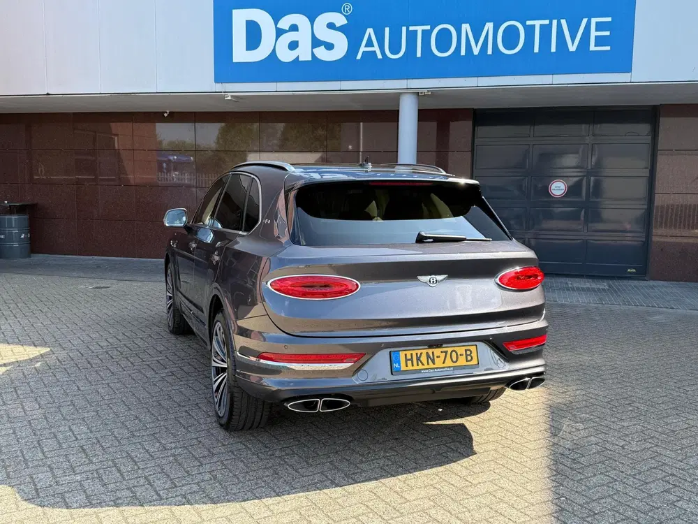 Bentley Bentayga 4.0 V8 First Edition uit 2021, foto 3