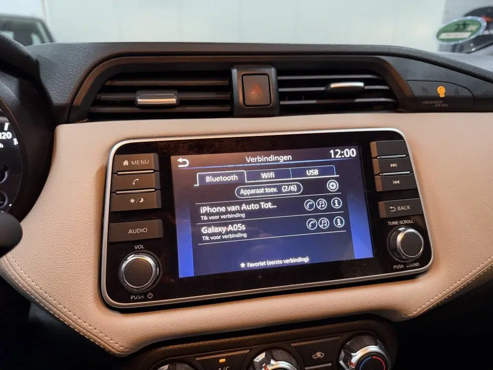Nissan Micra 1.0 IG-T N-Connecta uit 2020, foto 10