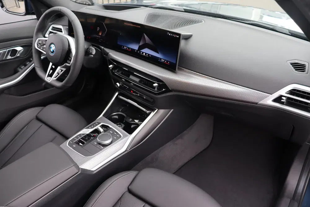 BMW 3-serie 330e M Sport Automaat uit 2026, foto 13
