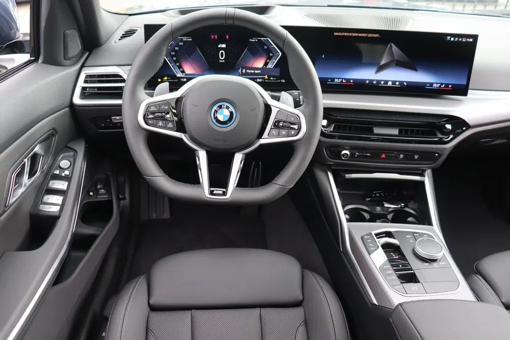 BMW 3-serie 330e M Sport Automaat uit 2026, foto 4