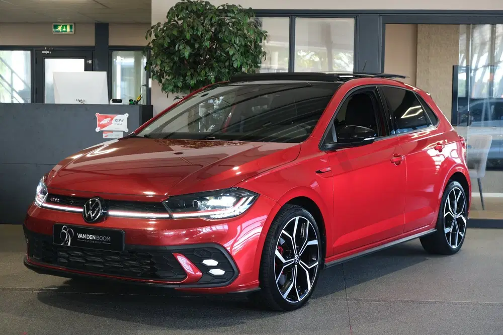 Volkswagen Polo 2.0 TSI GTI 207PK DSG Facelift Pano IQ Mat uit 2022