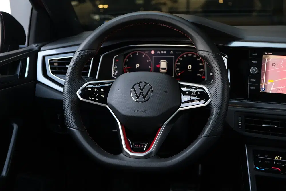 Volkswagen Polo 2.0 TSI GTI 207PK DSG Facelift Pano IQ Mat uit 2022, foto 12