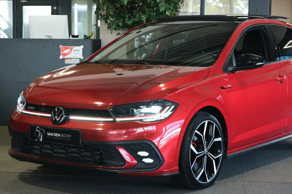 Volkswagen Polo 2.0 TSI GTI 207PK DSG Facelift Pano IQ Mat uit 2022, foto 14