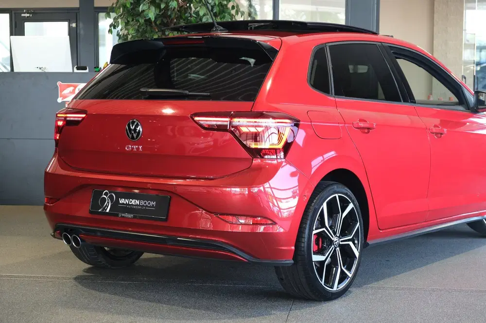 Volkswagen Polo 2.0 TSI GTI 207PK DSG Facelift Pano IQ Mat uit 2022, foto 15