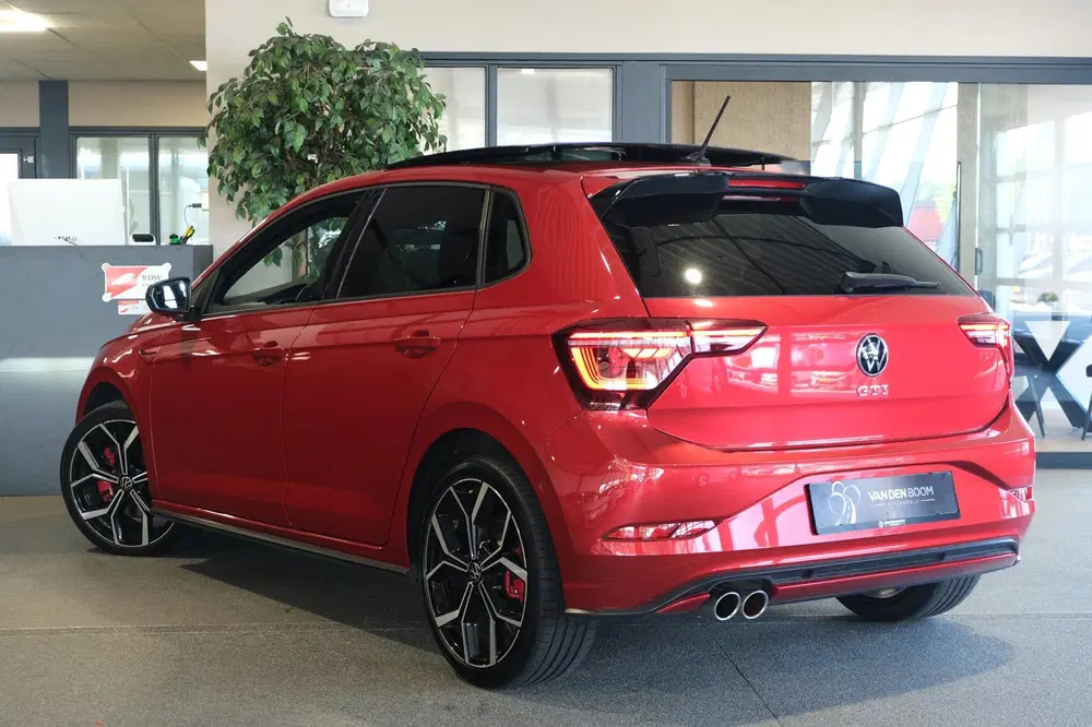 Volkswagen Polo 2.0 TSI GTI 207PK DSG Facelift Pano IQ Mat uit 2022, foto 8