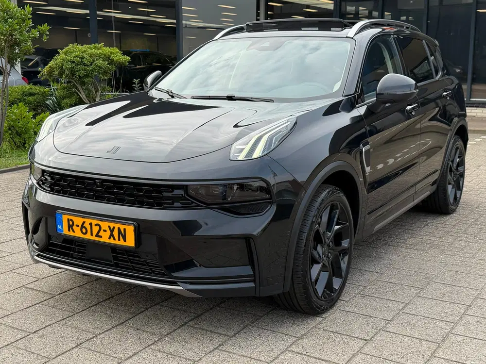 Lynk & Co 01 1.5 Black Edition uit 2022, foto 11