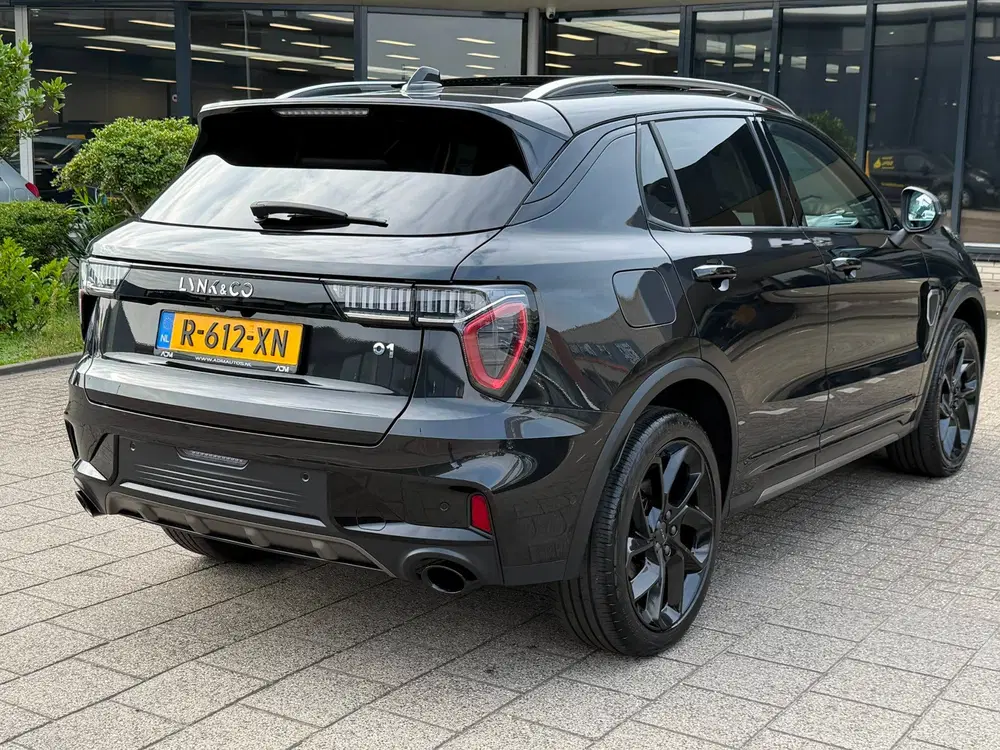 Lynk & Co 01 1.5 Black Edition uit 2022, foto 15