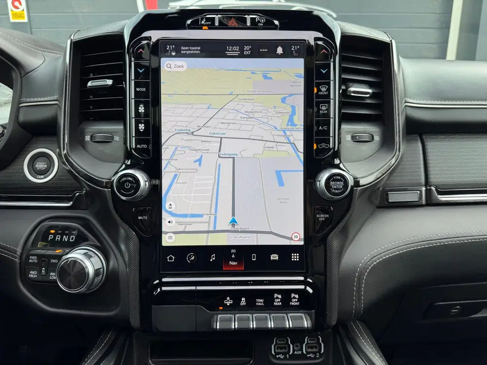 Dodge RAM 5.7 V8 4x4 Crew Cab Limited Pano uit 2023, foto 15