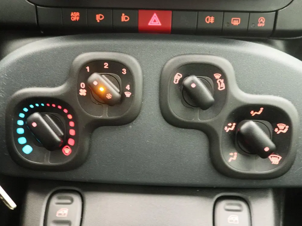 Fiat Panda 1.0 Hybrid City uit 2025, foto 10