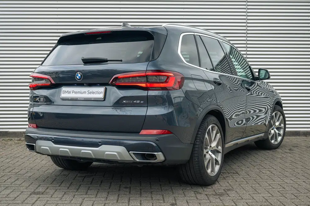 BMW X5 xDrive45e xLine Automaat uit 2021, foto 2