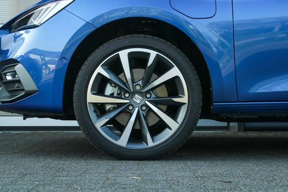 SEAT Leon 1.5 TSI e-Hybrid 204pk FR Business uit 2026, foto 14