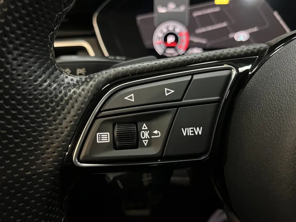 Audi A4 35 TFSI S edition Competition 3x S Line uit 2021, foto 12