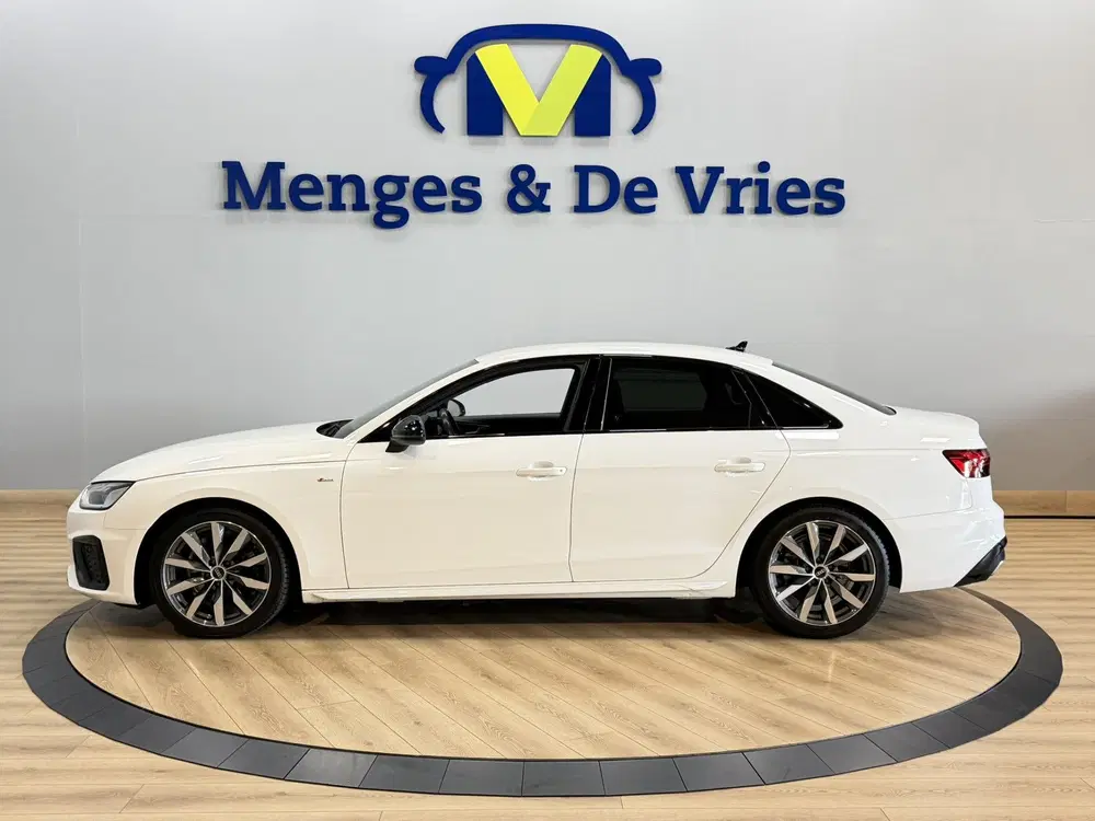 Audi A4 35 TFSI S edition Competition 3x S Line uit 2021, foto 6
