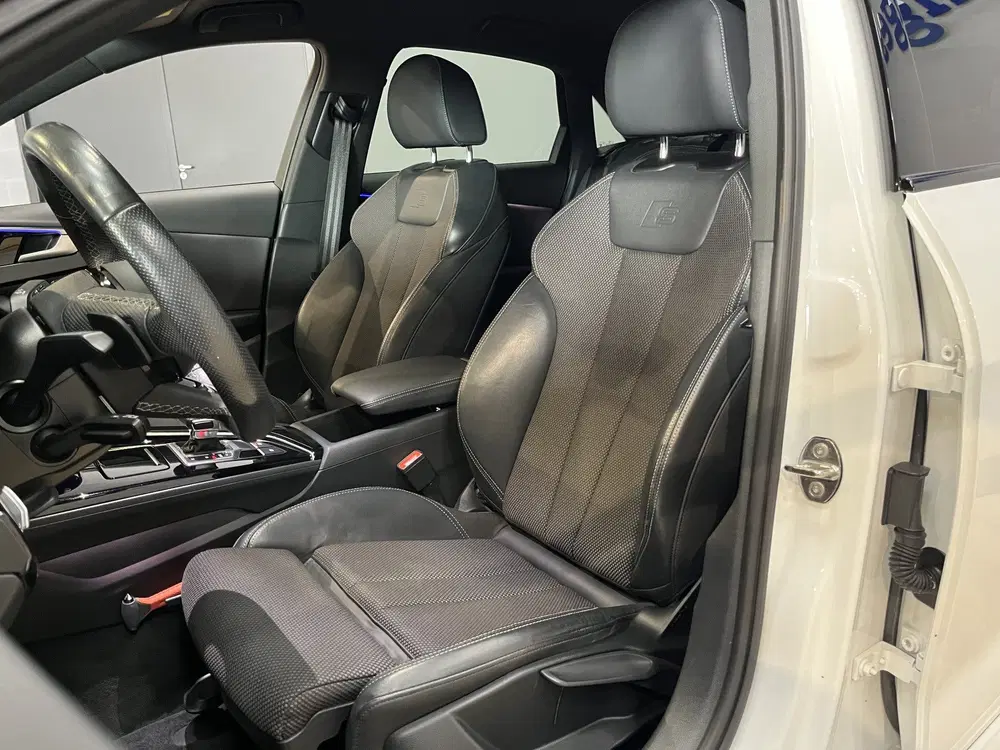 Audi A4 35 TFSI S edition Competition 3x S Line uit 2021, foto 9