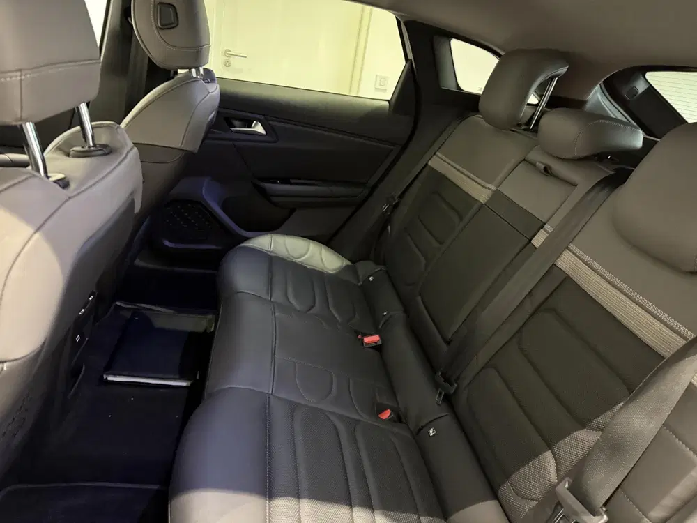 Citroën C5 X Citroen C5 X 1.6 Plug-in Hybrid 180 Busine uit 2023, foto 10