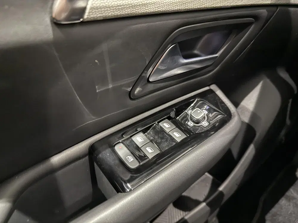 Citroën C5 X Citroen C5 X 1.6 Plug-in Hybrid 180 Busine uit 2023, foto 15