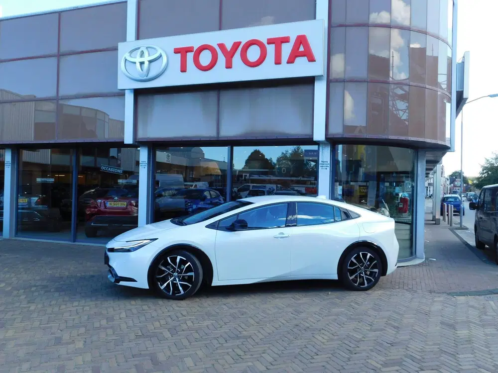 Toyota Prius 2.0 Plug-in Executive uit 2023, foto 3