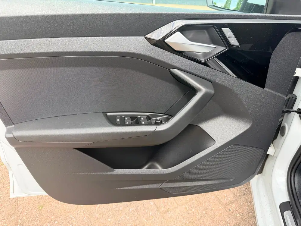 Audi A1 30 TFSI stoelverwarming clima cruise uit 2019, foto 4