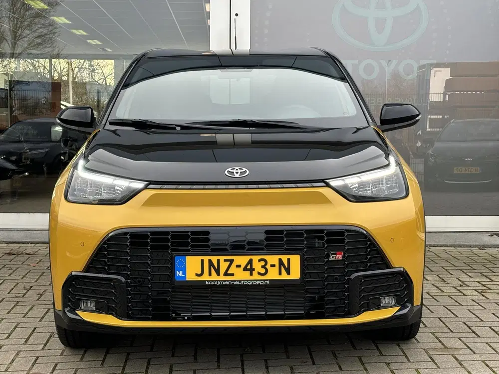 Toyota Aygo X Hybrid 115 GR Sport uit 2025, foto 6