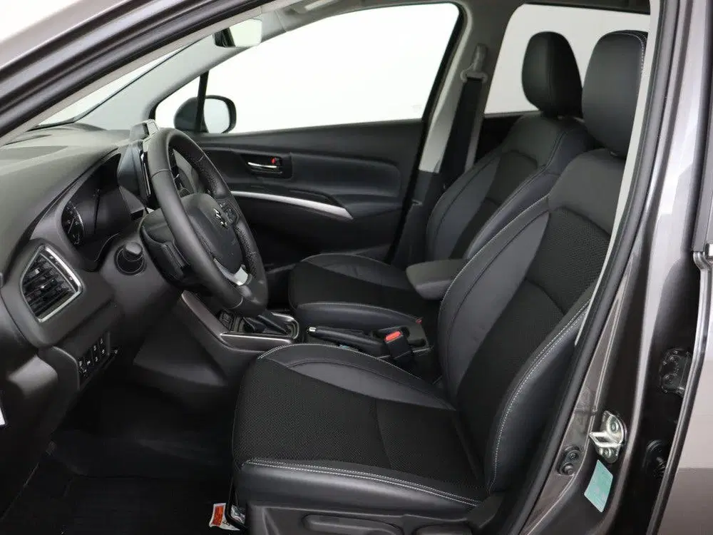 Suzuki S-Cross 1.4 Boosterjet Style Hybrid *OP=OP* uit 2026, foto 7