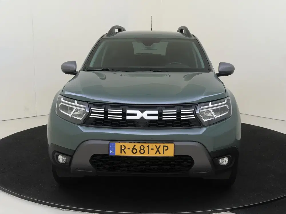 Dacia Duster 1.0 TCe 100 PK ECO-G Journey uit 2022, foto 2
