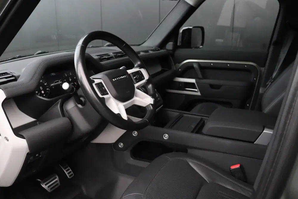 Land Rover Defender 3.0 D250 110 First Edition uit 2021, foto 14