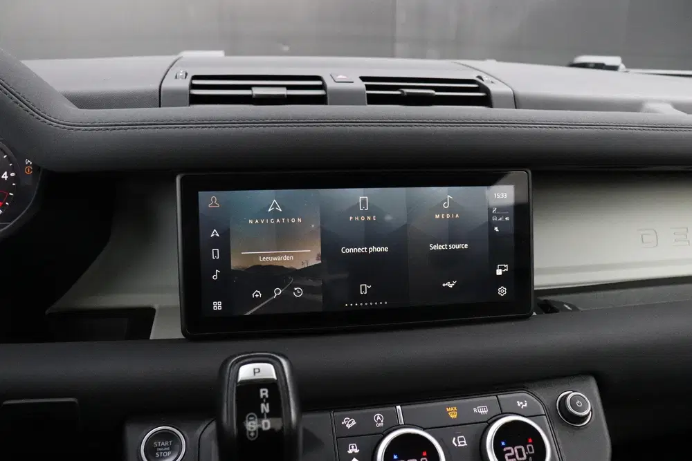 Land Rover Defender 3.0 D250 110 First Edition uit 2021, foto 6