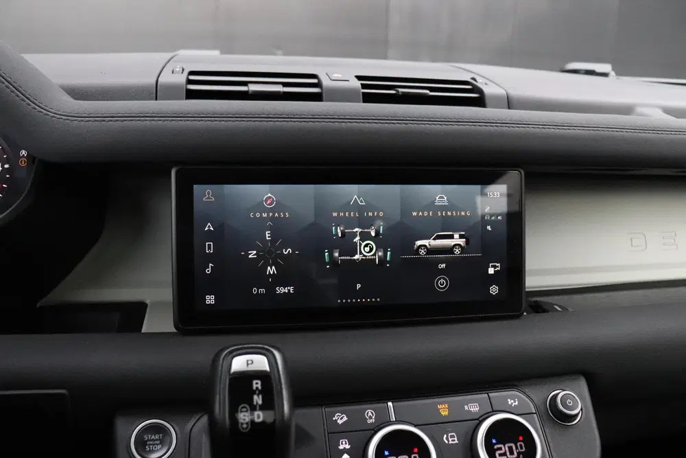 Land Rover Defender 3.0 D250 110 First Edition uit 2021, foto 7