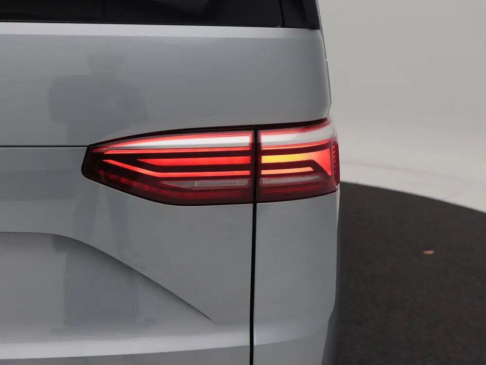 Volkswagen Multivan Bulli L2 1.5 eHybrid EU6 180 kW uit 2026, foto 13
