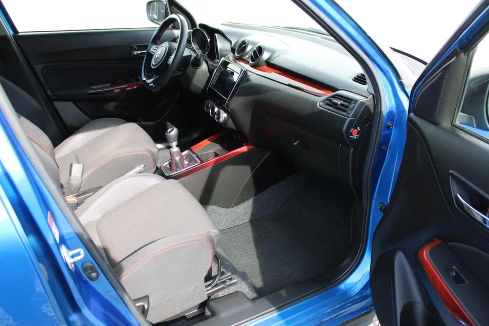 Suzuki Swift 1.4 Sport Smart Hybrid ORG NL uit 2021, foto 15