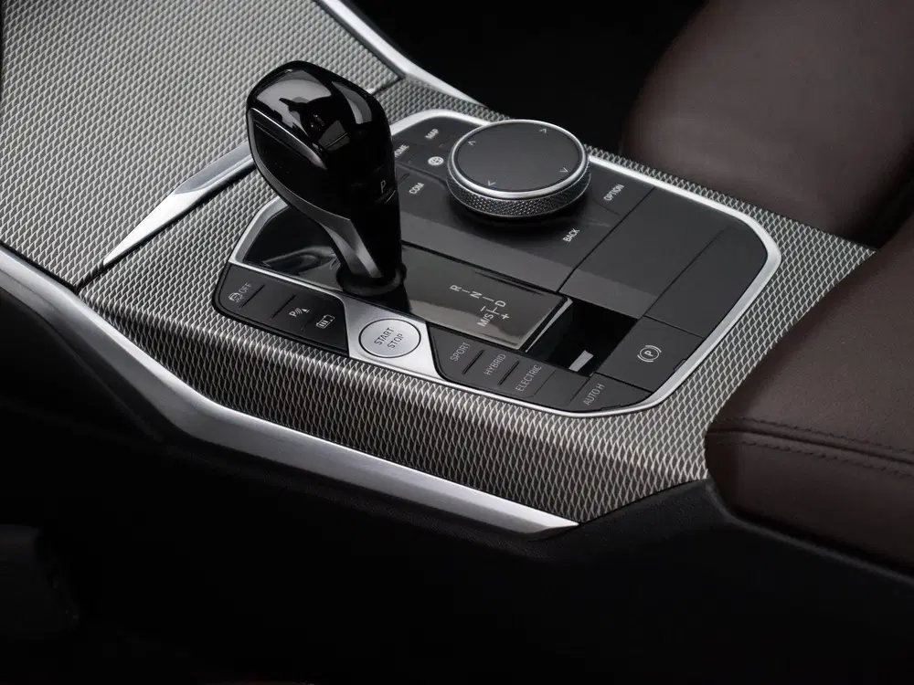 BMW 3-serie Touring 320e High Executive uit 2022, foto 14