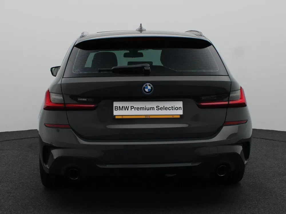 BMW 3-serie Touring 320e High Executive uit 2022, foto 5