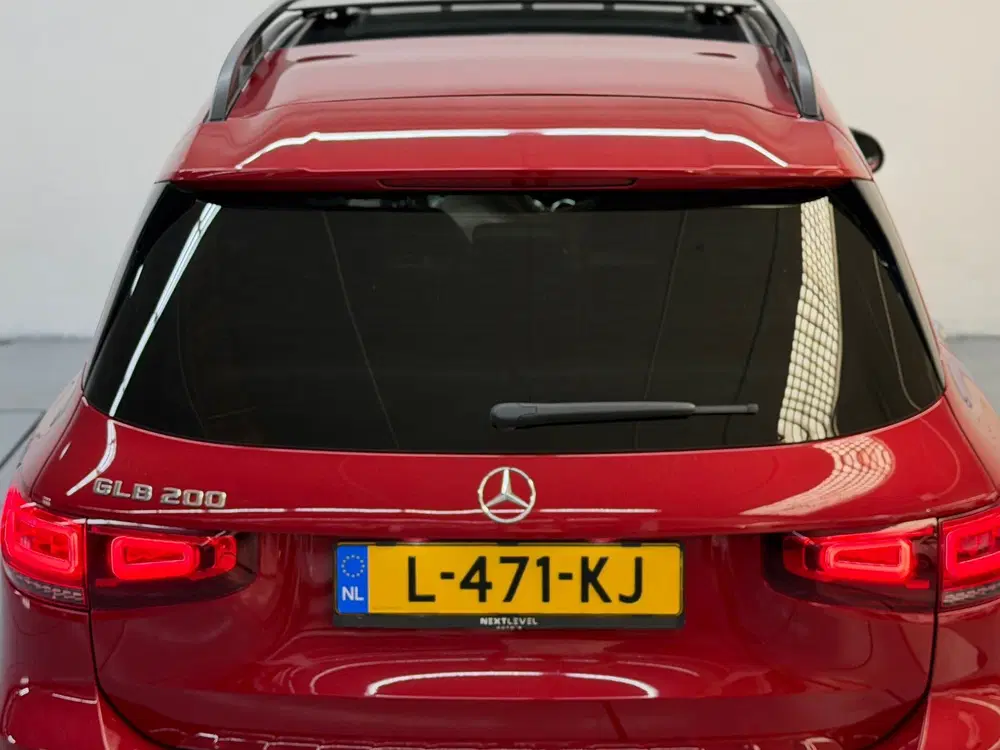 Mercedes-Benz GLB 200 Business Solution AMG 7P Pano Trekhaak uit 2021, foto 11