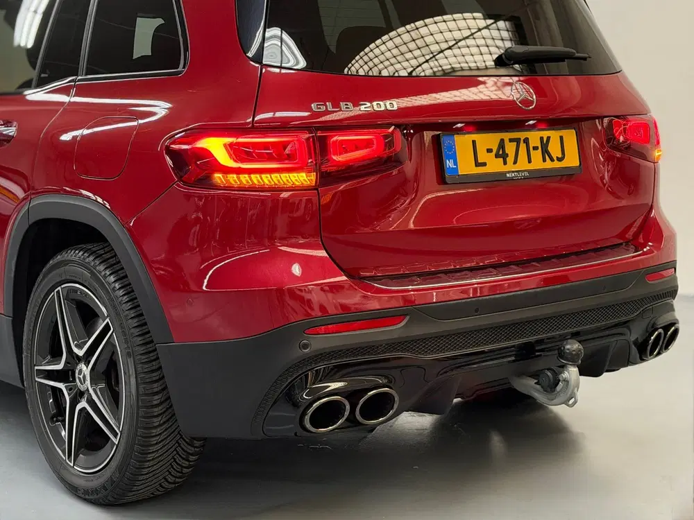 Mercedes-Benz GLB 200 Business Solution AMG 7P Pano Trekhaak uit 2021, foto 8