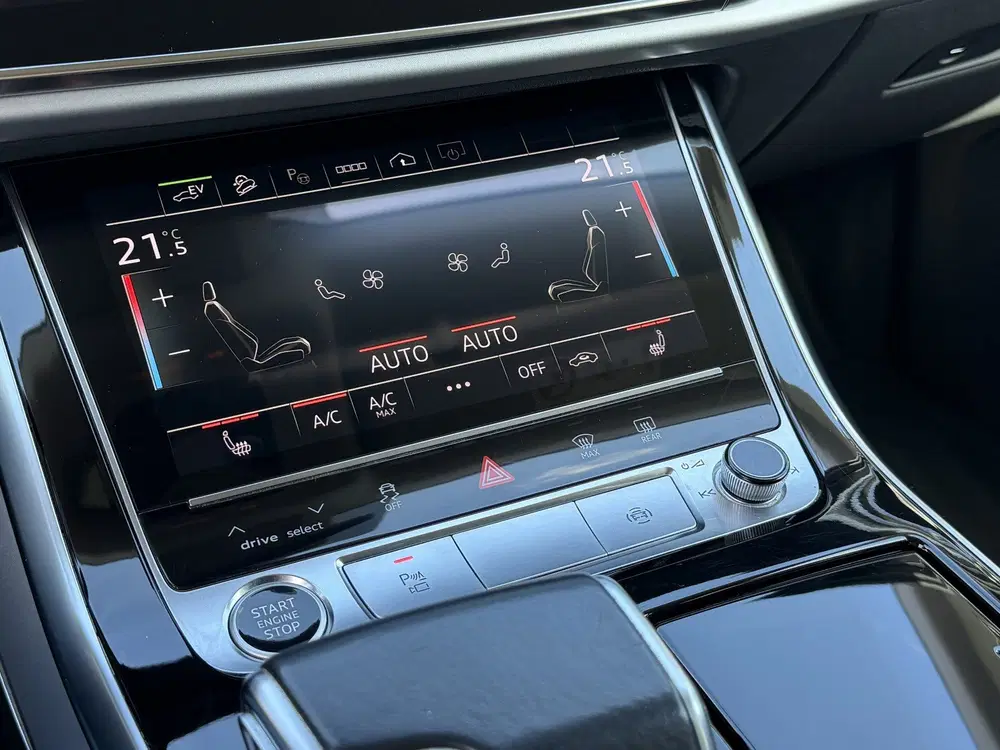 Audi Q8 55 TFSI e quattro Pro Line uit 2021, foto 11