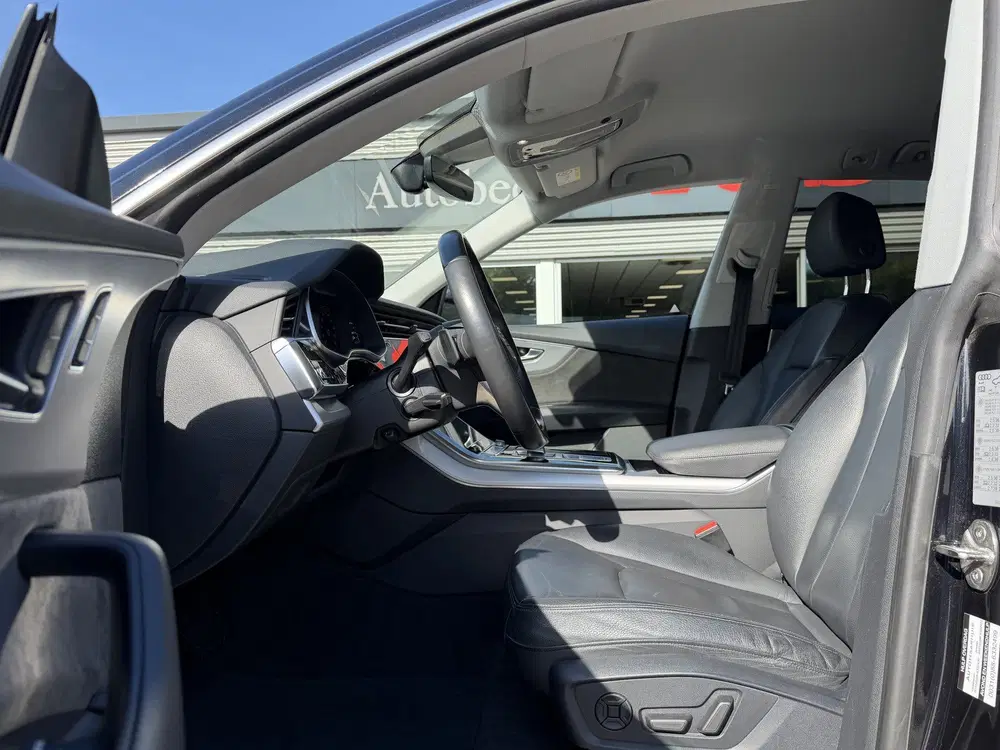 Audi Q8 55 TFSI e quattro Pro Line uit 2021, foto 4