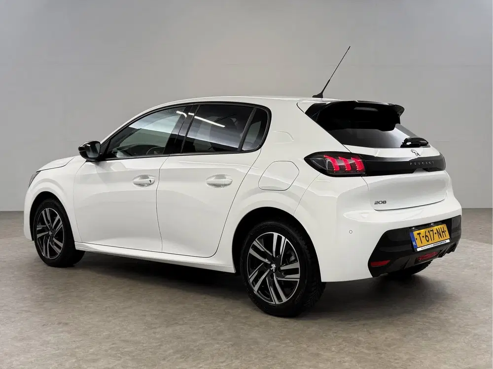 Peugeot 208 1.2 PureTech Allure Pack uit 2023, foto 3