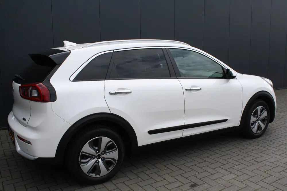 Kia Niro 1.6 GDi Hybrid DynamicLine uit 2019, foto 8